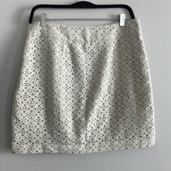 White Skirt Floral Crochet lace skirt - Picture 3 of 7